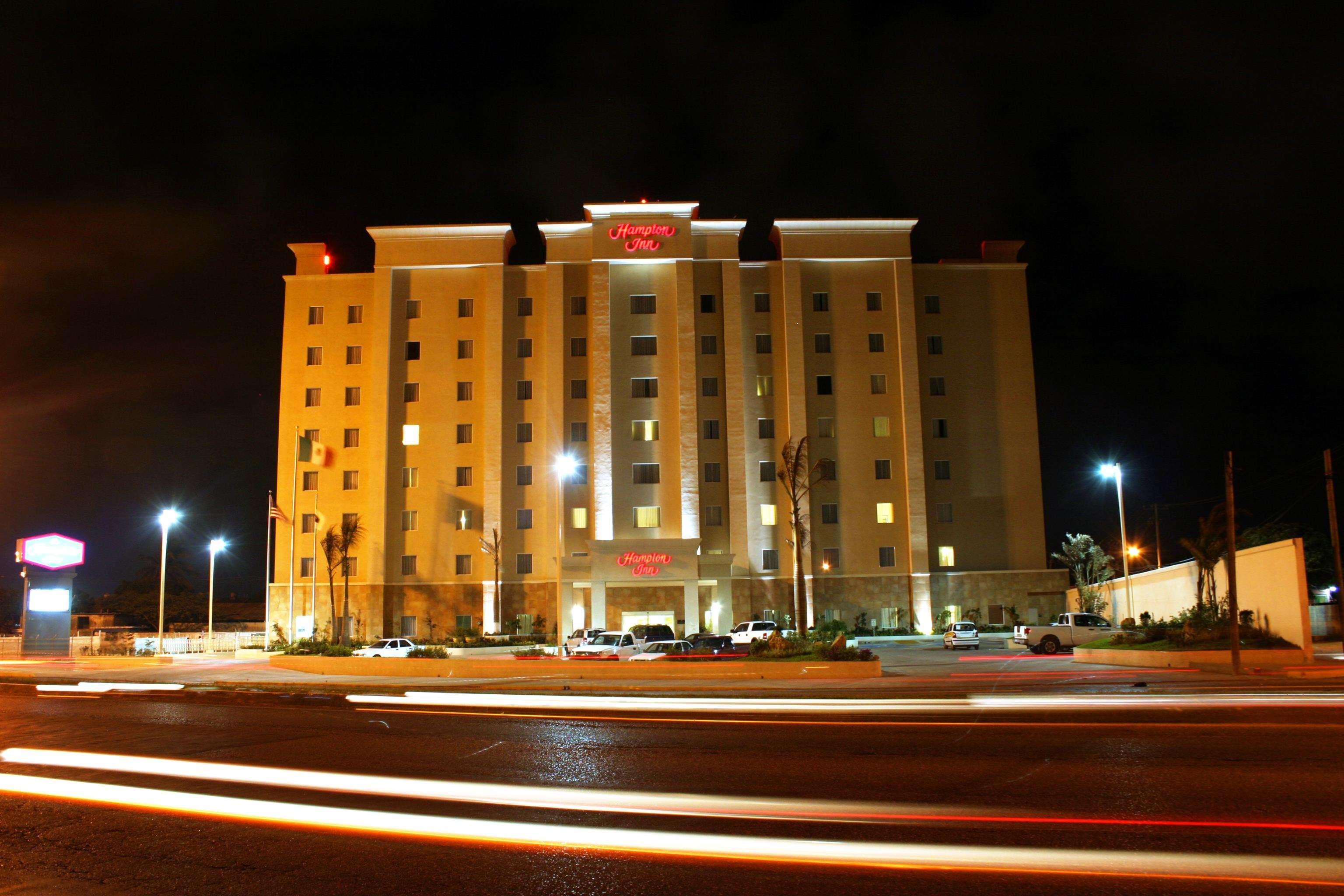 Hampton Inn Tampico Airport Eksteriør bilde