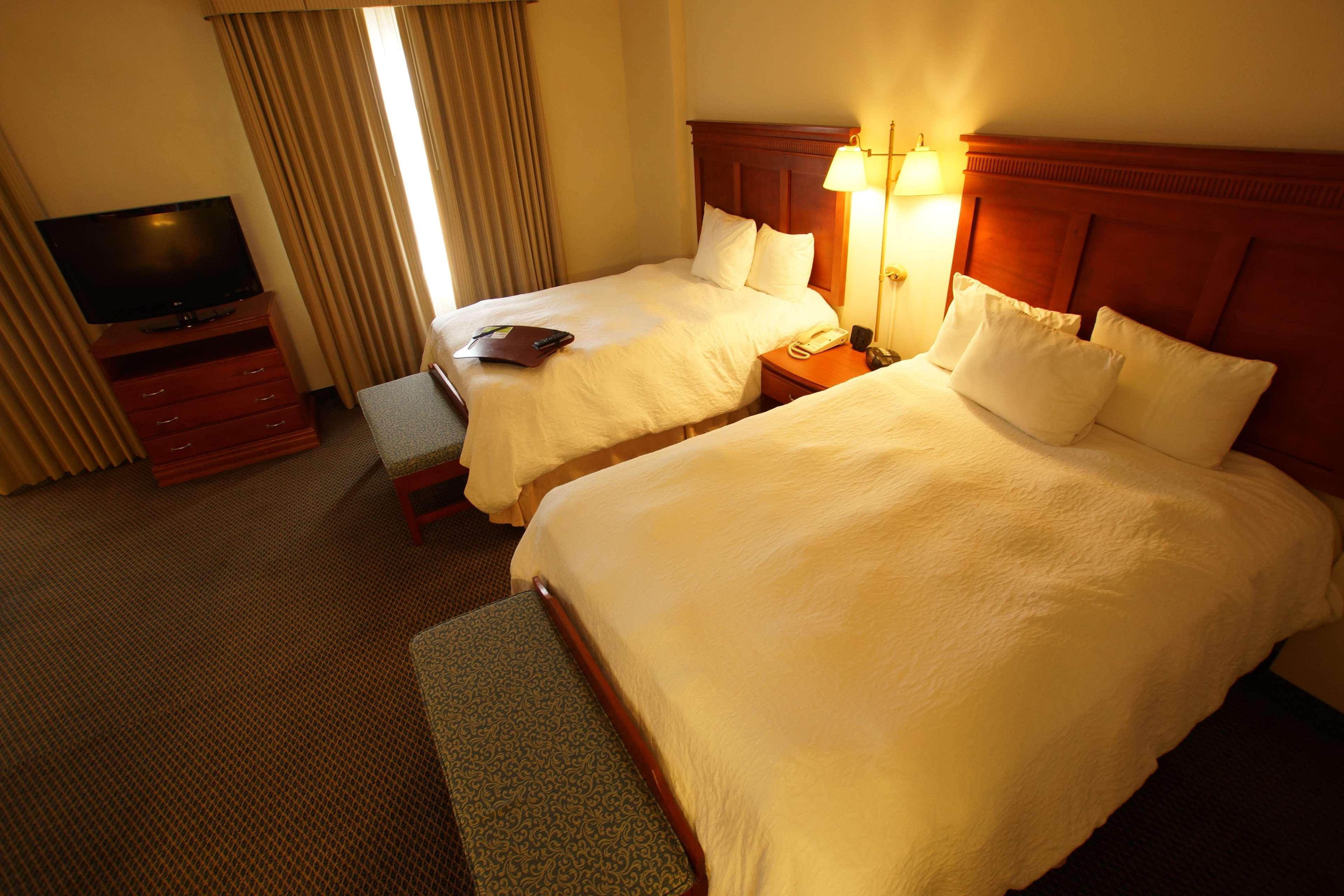 Hampton Inn Tampico Airport Eksteriør bilde