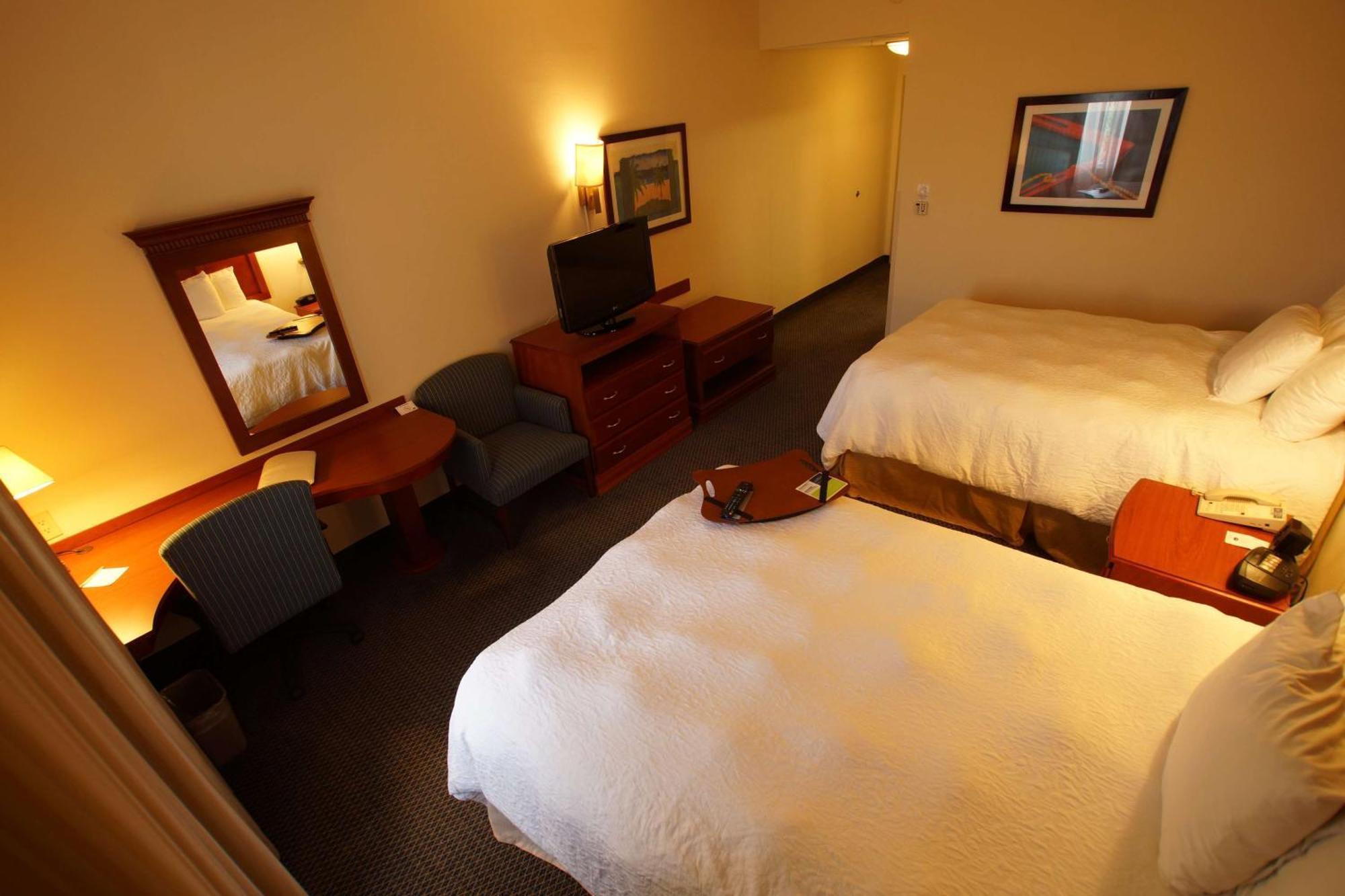 Hampton Inn Tampico Airport Eksteriør bilde